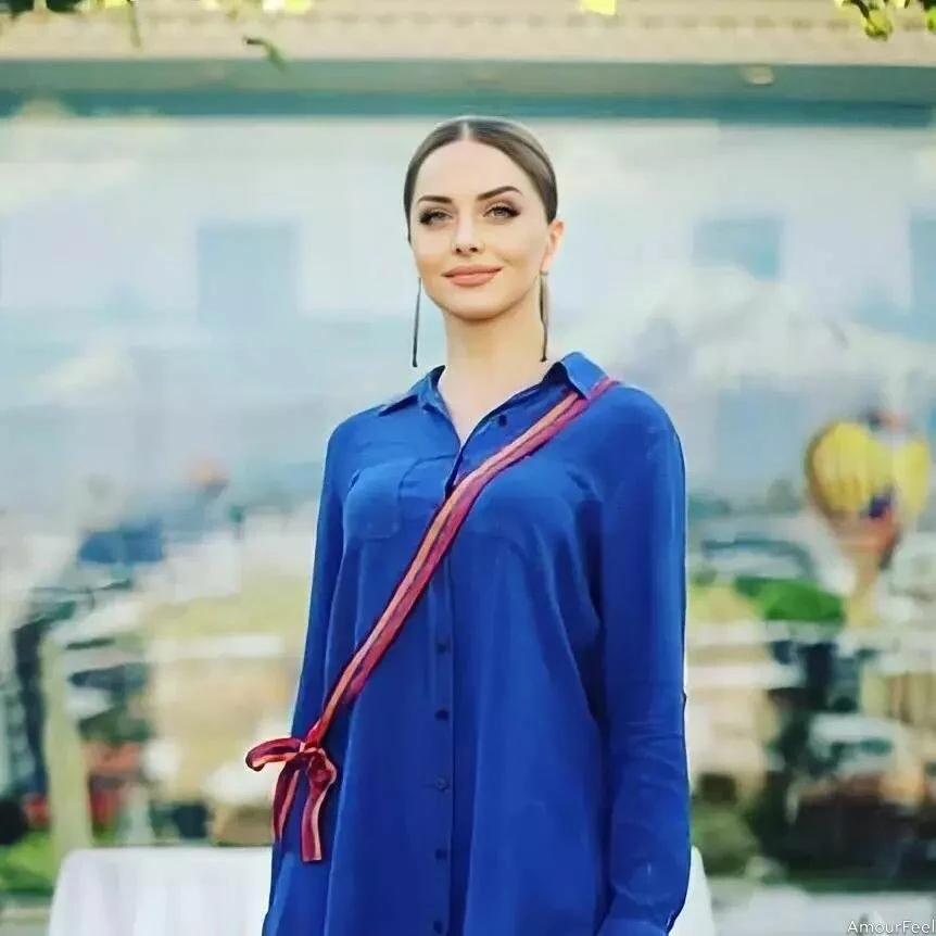 Viktoria Profile image 5