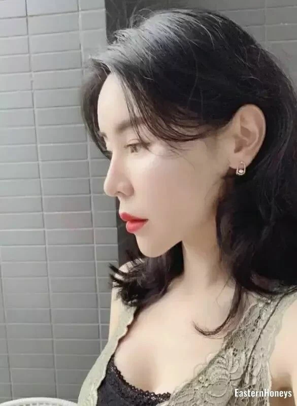 Djana Profile image 5
